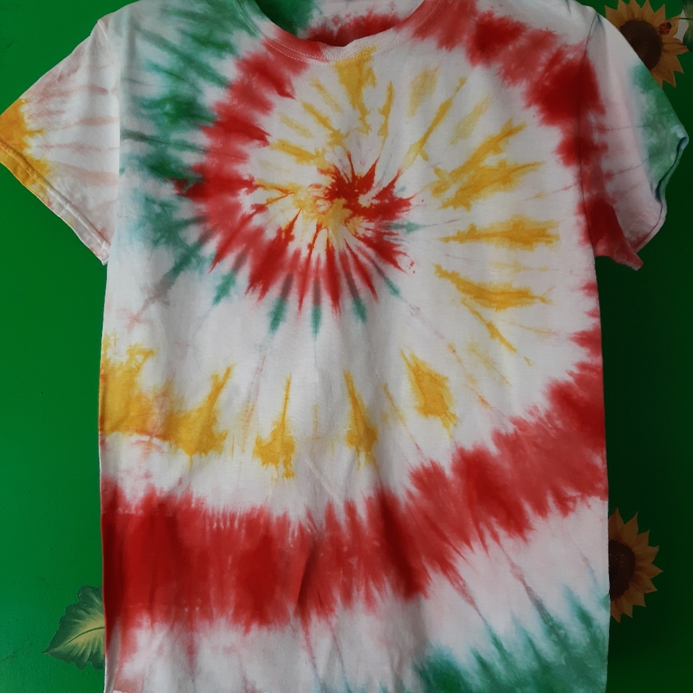Small, Fruit of the Loom, Yellow, Red, & Green Tie Dye T-shirt.